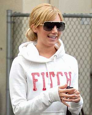 ashley_tisdale2