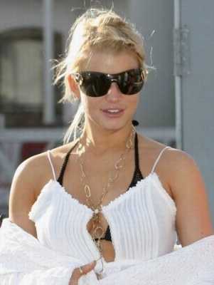 jessica-simpson-glass