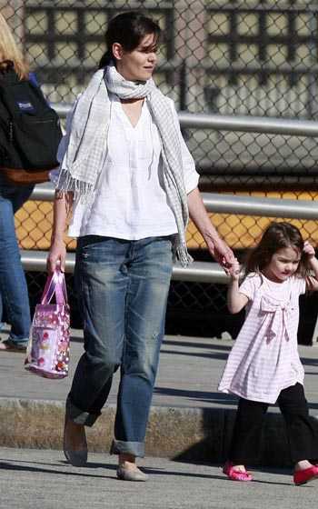 SEMI-EXCLUSIVE: Katie Holmes And Daughter Suri Out In Boston 2
